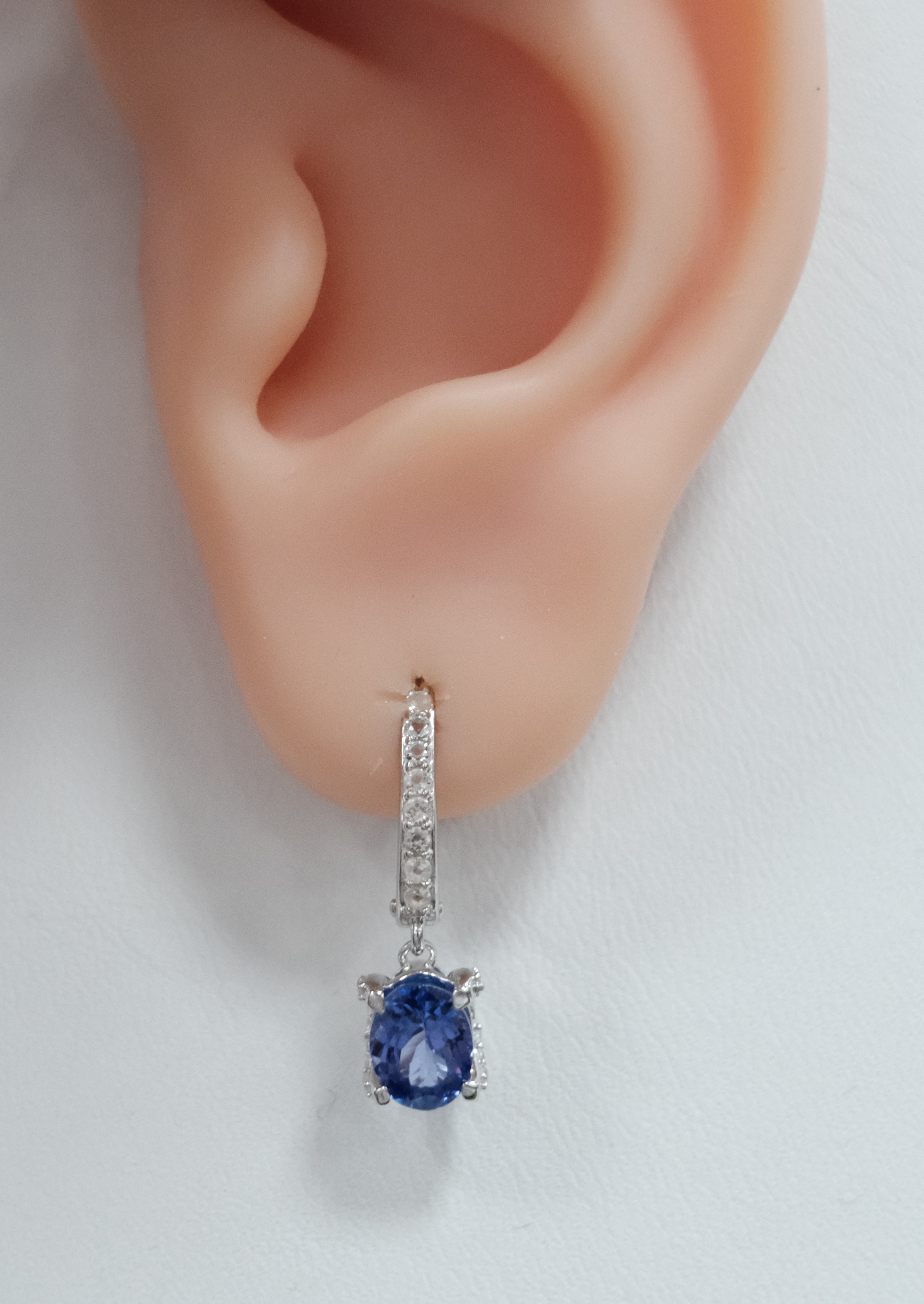 Серебряные серьги с танзанитами